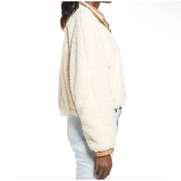 BLANK NYC Women’s Faux Shearling and Leather Zip front Bomber Jacket - Picture 2 of 7